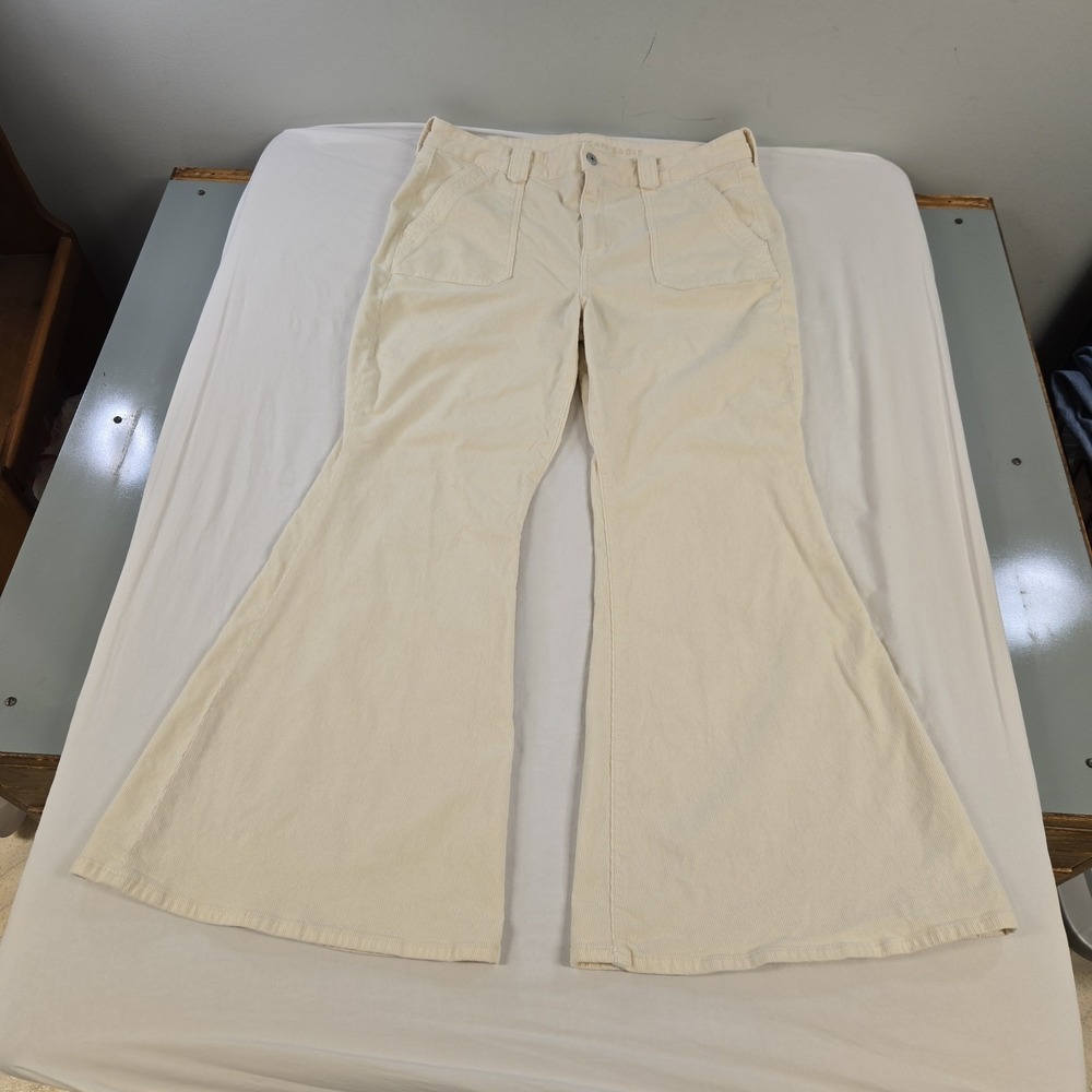 American Eagle Womens Festival Flare Corduroy Pants Sz 16 Short Ivory Stretch